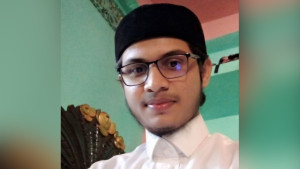 নিজ কক্ষ থেকে ইমামের ঝুলন্ত মরদেহ উদ্ধার