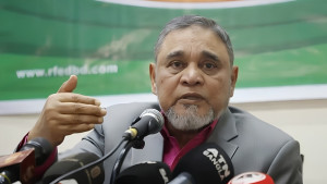 সিইসির ‘কপালে ভাজ’