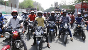 কীভাবে মোটরসাইকেল মালিকদের থেকে অগ্রিম আয়কর নেওয়া হবে