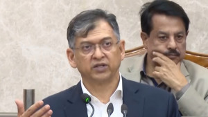 পুলিশ বাহিনী চেইন অব কমান্ড ভাঙলে ব্যবস্থা: স্বরাষ্ট্রমন্ত্রী