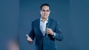 স্বপ্ন দেখানোর কারিগর: কাজী এম. আহমেদের গল্প