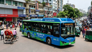 শিক্ষার্থীদের জন্য আসছে ইলেকট্রিক বাস