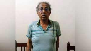 সীমান্তে ৭টি পাসপোর্টসহ পররাষ্ট্র মন্ত্রণালয়ের সাবেক ডিজি আটক