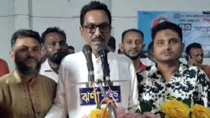 পরিবেশ মন্ত্রীকে ‘প্রিয় নবী’ বললেন ফেনী জেলা পরিষদের প্রশাসক