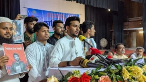 নতুন সরকার আসার পর দেশের পরিস্থিতি খারাপ হচ্ছে: আসিফ মাহমুদ