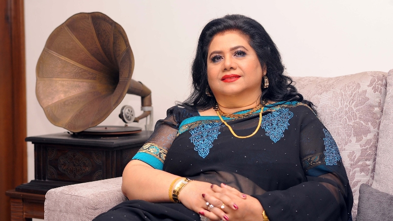 রুনা লায়লা বিব্রত